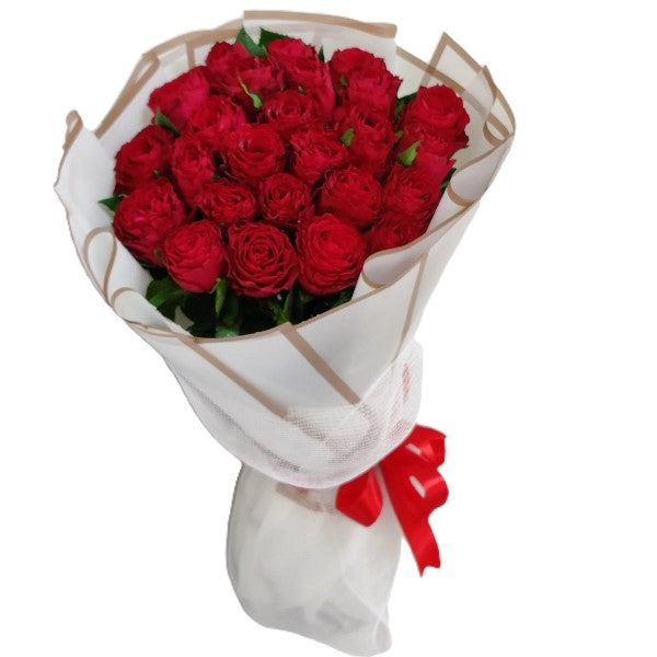 Fresh Red Roses and Bouquet